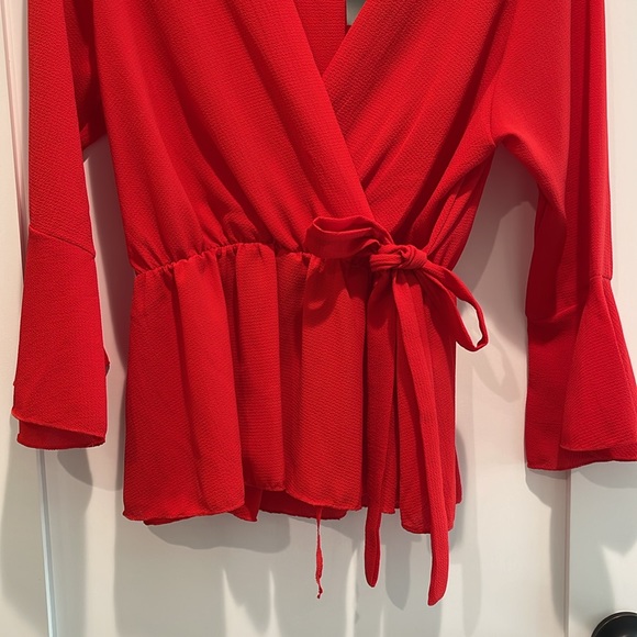 NWT Boohoo Wrap Front Peplum Blouse - Picture 3 of 6